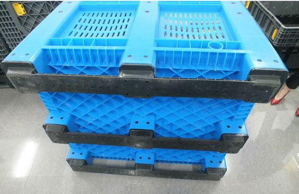 product-500-380 three runners perforated plastic pallet bin